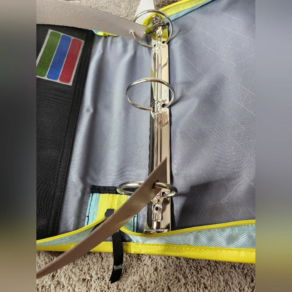 Five Star Multi Pocket 2” Zipper Binder Yellow & Green 530 Sheet Capacity